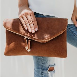 🆕 Stella Crossbody Envelope ZIP Clutch